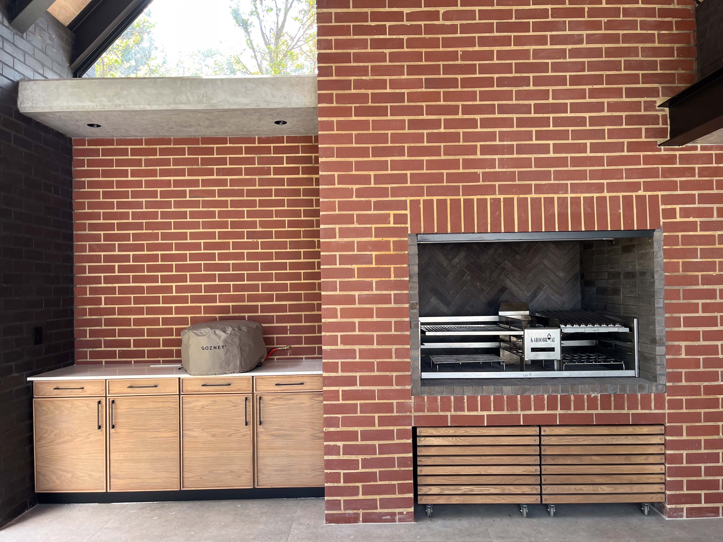 Outdoor Kitchen & Braai