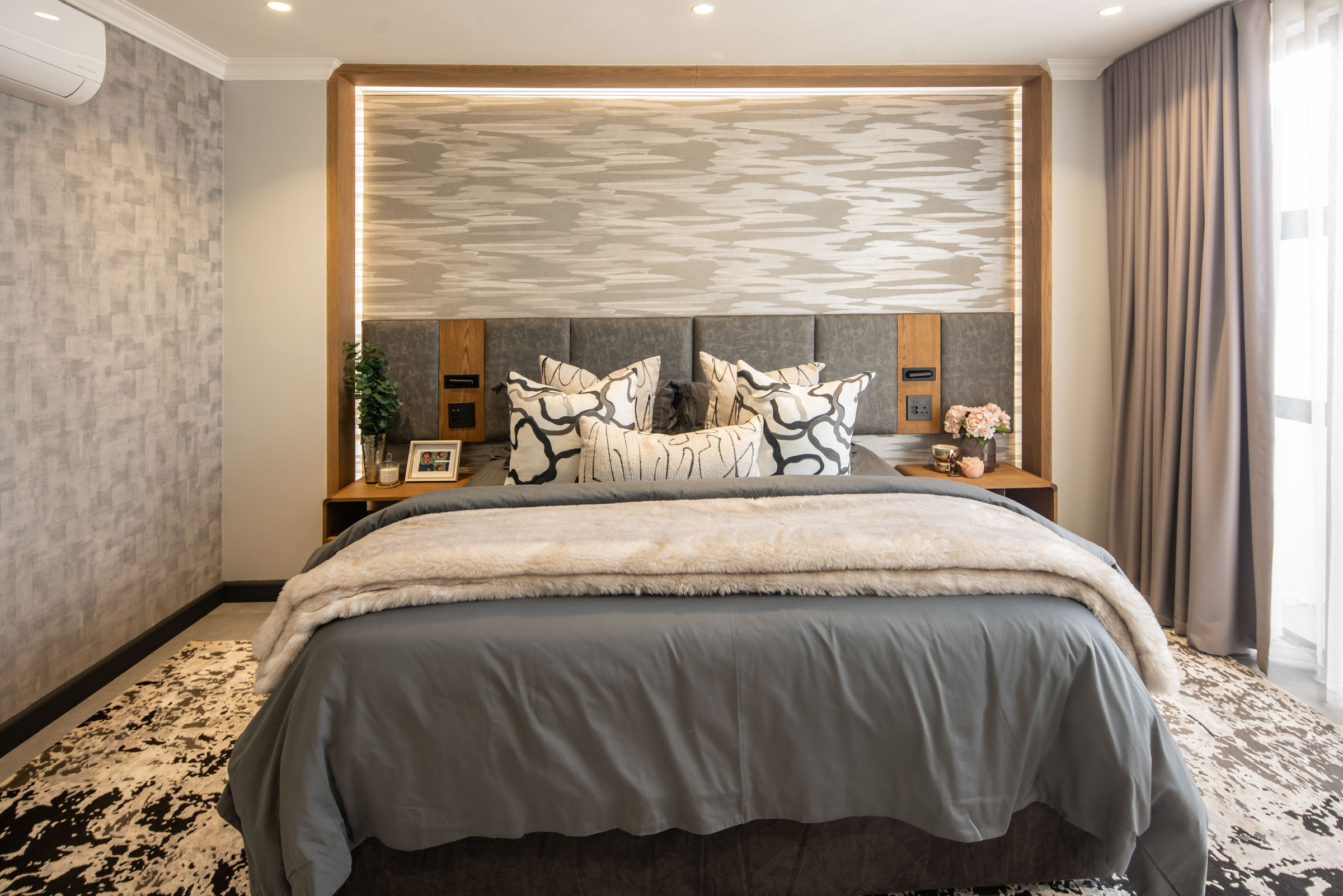 Built-in Headboard Wall
